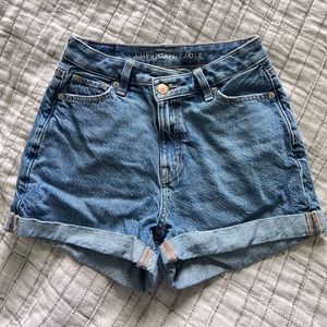 American Eagle crossover mom shorts